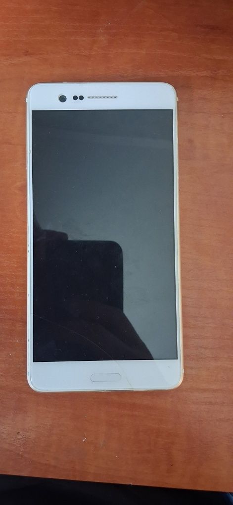Sharp ergo Huawei