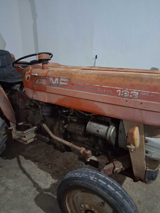 Trator Massey Ferguson 133