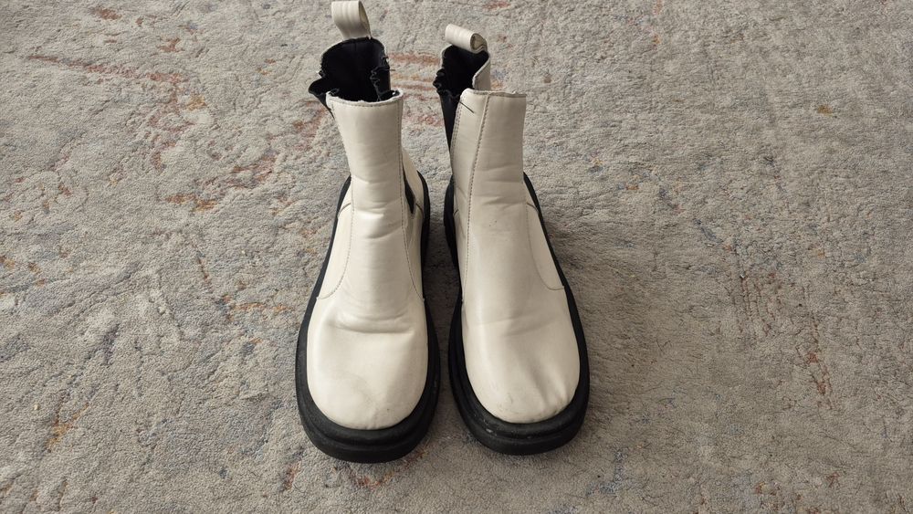 Botki sztyblety beżowe r. 36