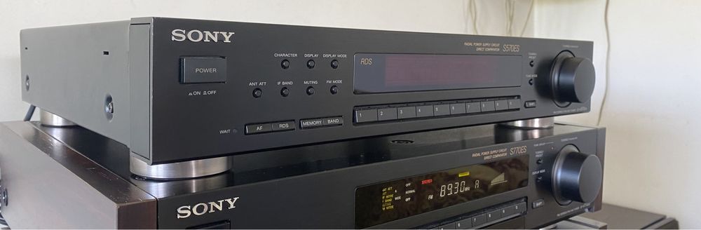 Sony FM STEREO/ FM/AM Tuner ST-570 ES