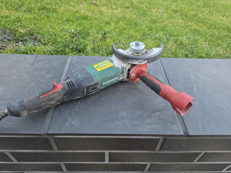 Szlifierka kątowa Parkside 1200 W, PWS 125 18