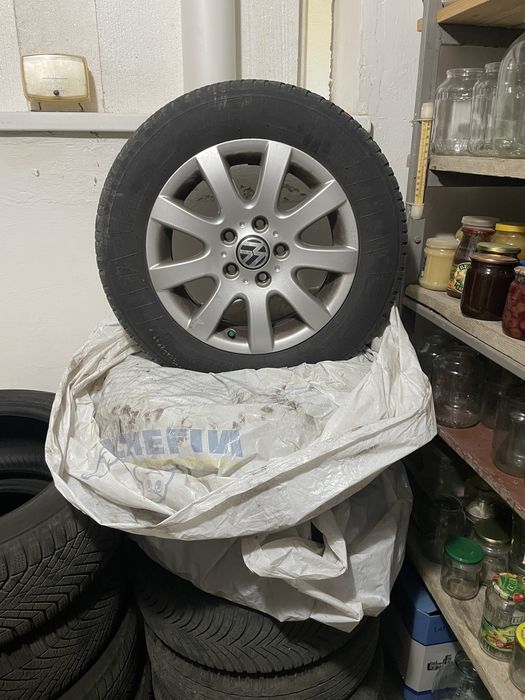 Диски з гумою VW