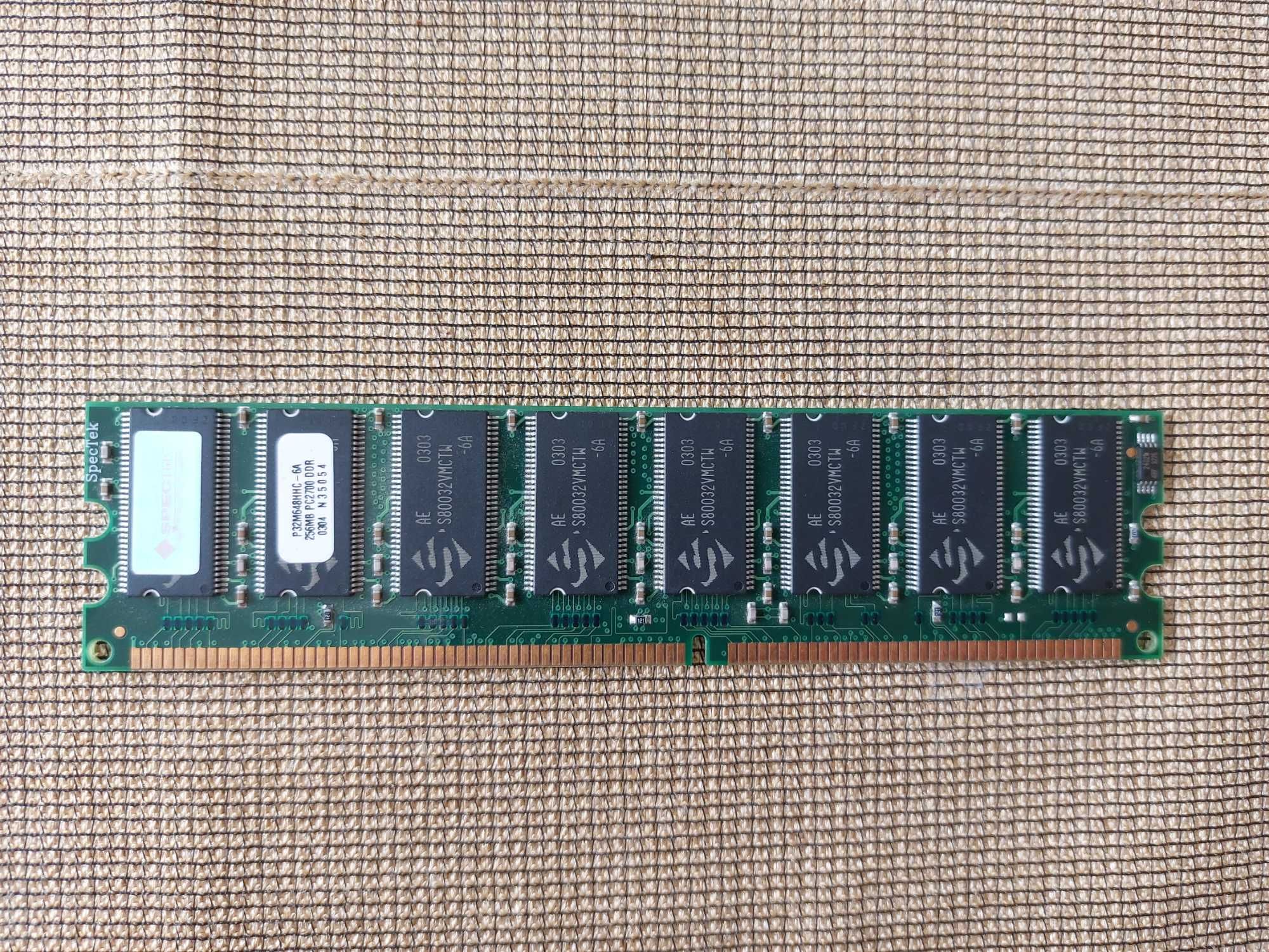 Pamięć RAM 256 MB, DDR, 2 kostki Kingstone - w pełni sprawne!