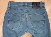 Damskie spodnie skinny jeans Levis 512 W28L32