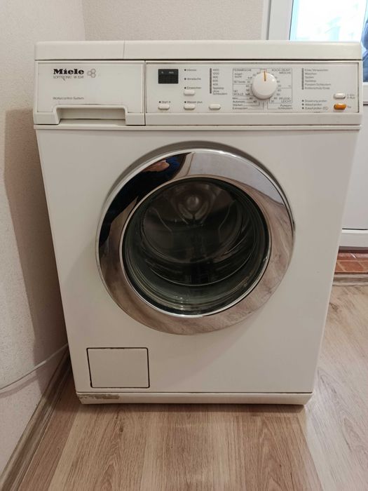 Стиральная машина Miele