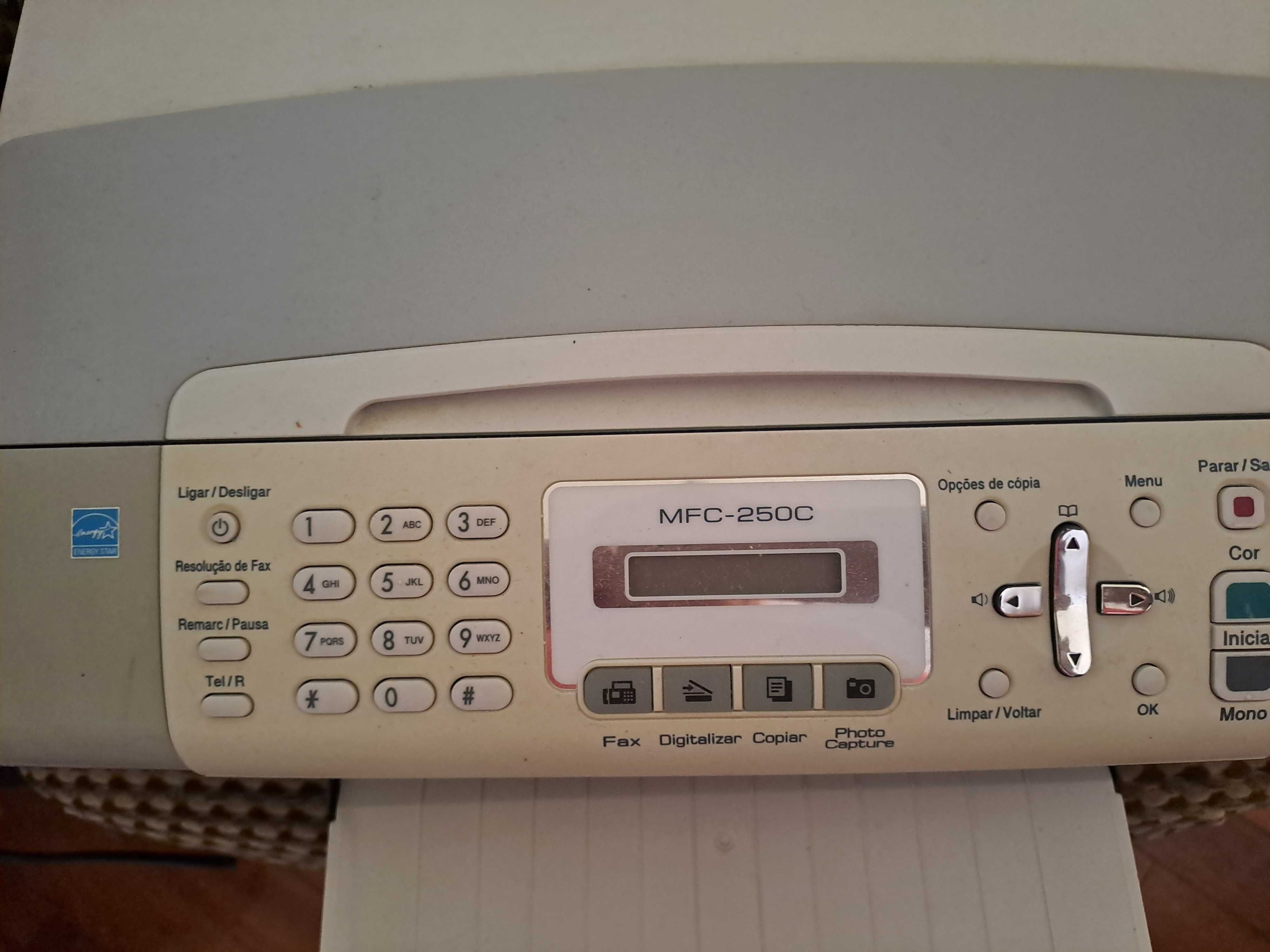 Fax e Digitalizador Brother