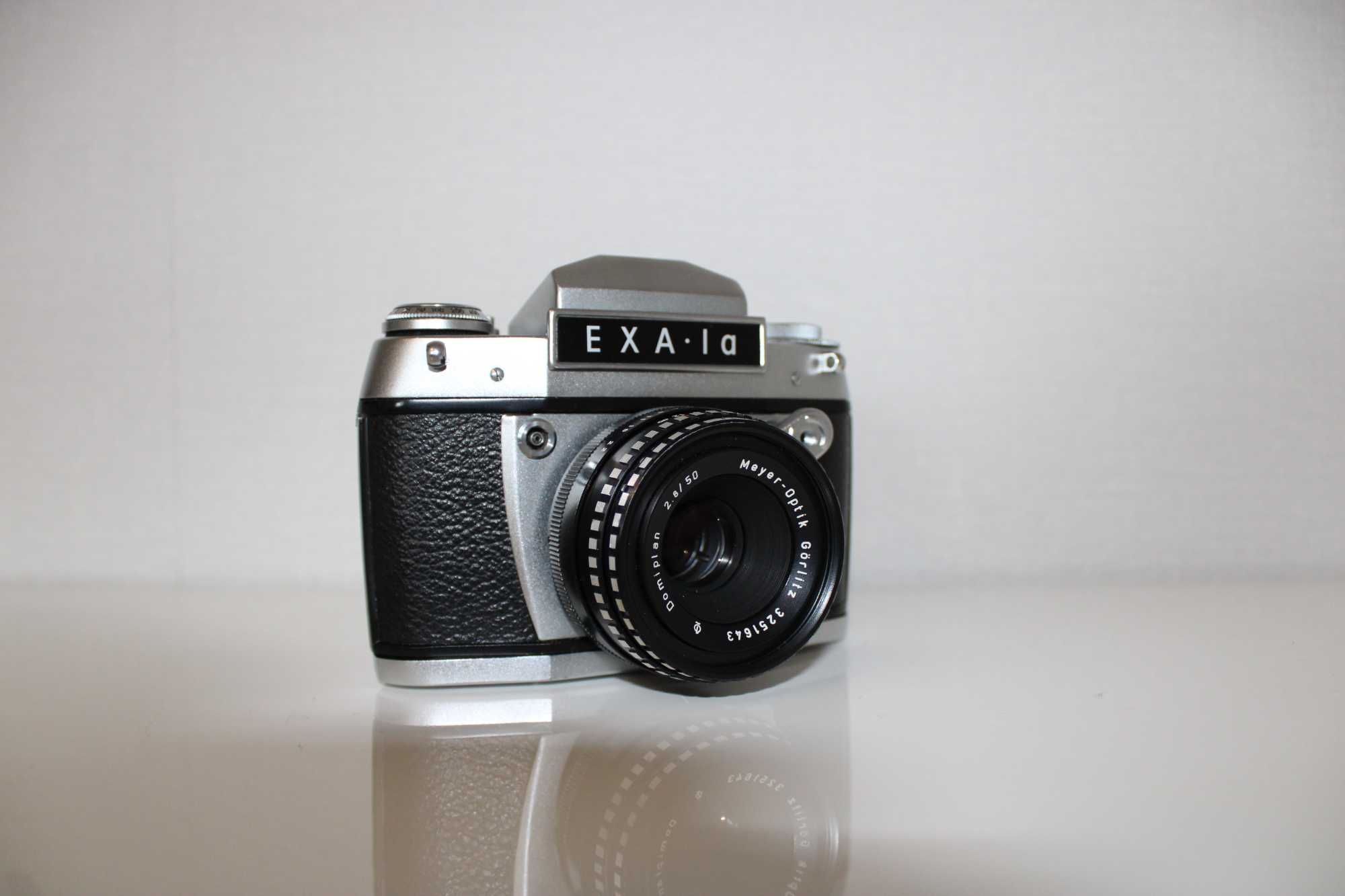 Aparat analogowy Exa 1a z obiektywem Meyer-Optik Domiplan 50mm