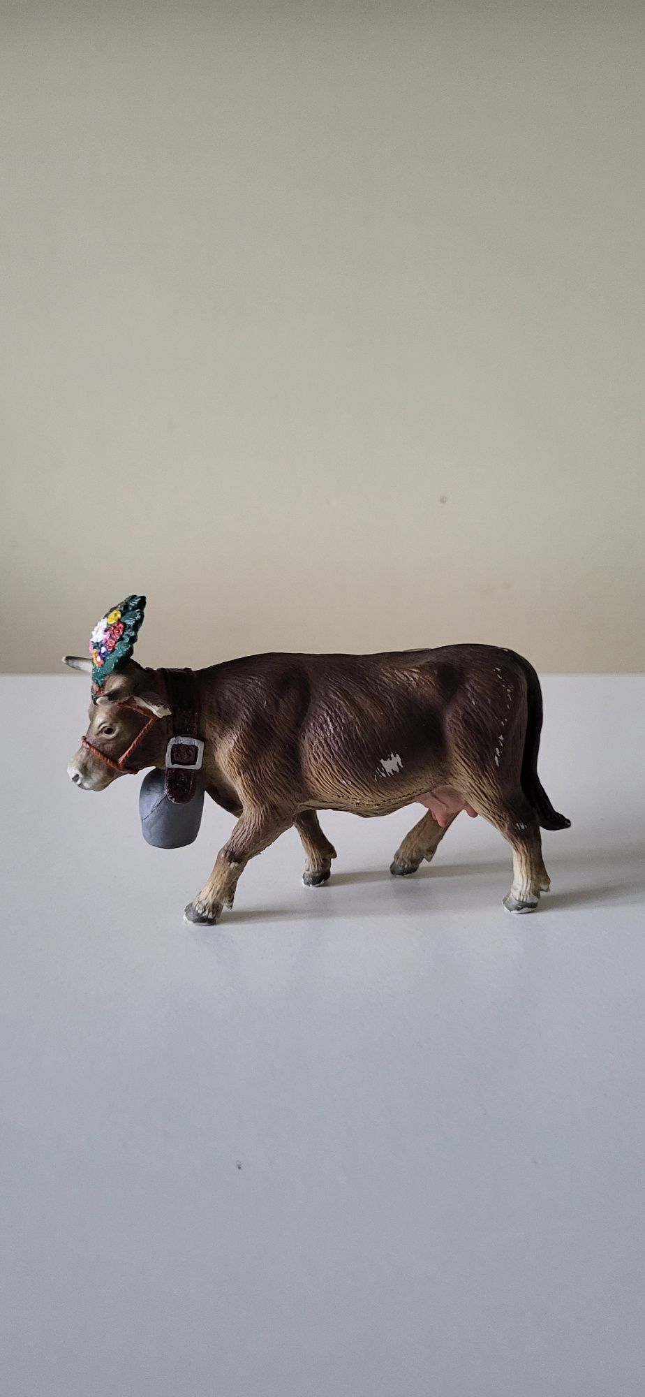 Bullyland krowa alpejska Darina figurka model wycofany