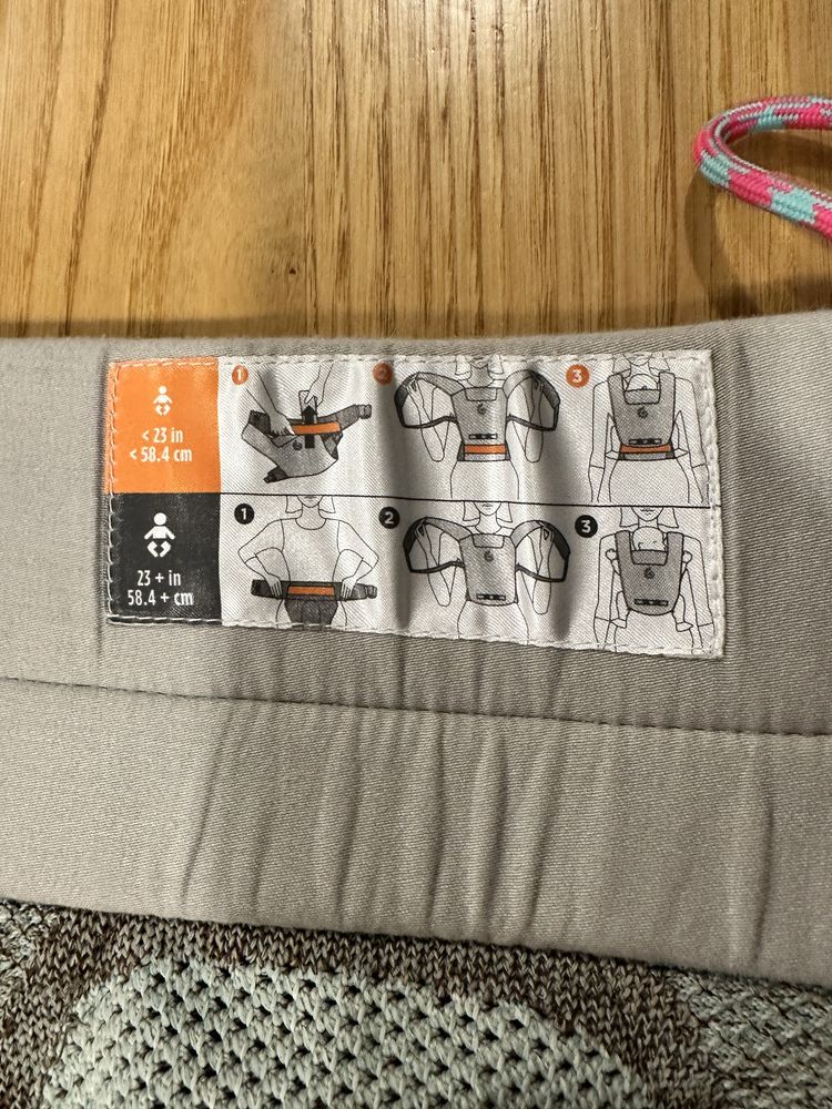 Mochila de bebé ergobaby aerloom