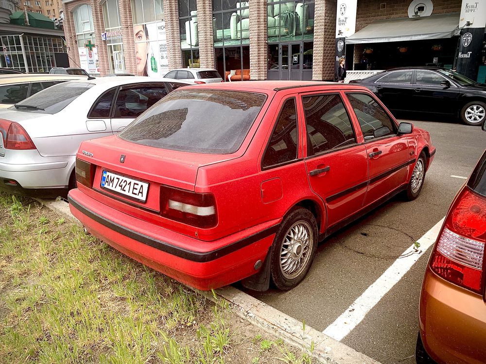 Volvo 440 1995 2.0 кондиционер, газ/бенз