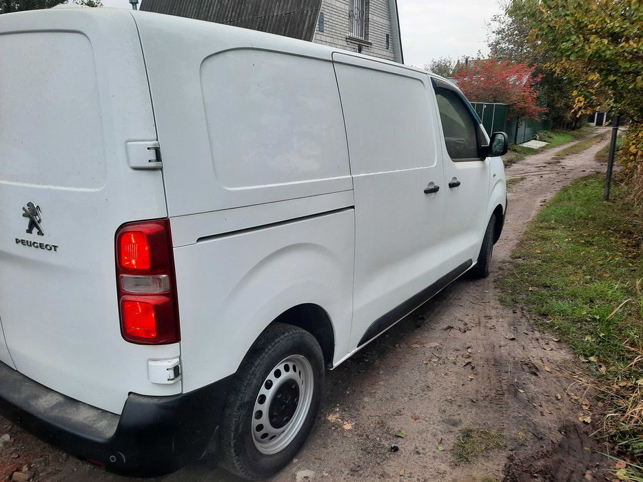 Продам авто Pegout 2018