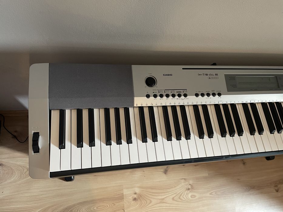 Pianino cyfrowe na statywie Casio CDP-230R kompaktowe gabinetowe 88
