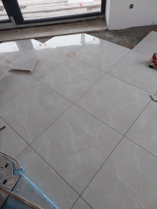 Продам плитку 60×60