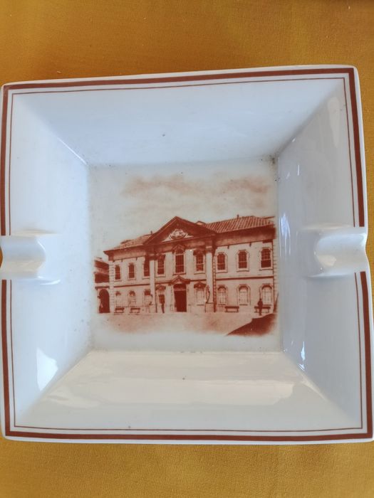 Box e Cinzeiro - Belver - Porcelana - Hospital das Caldas da Rainha