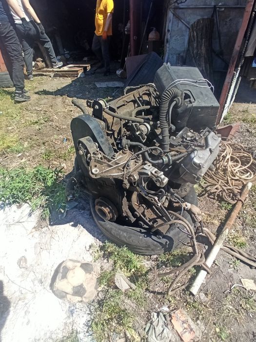 Ситроен ХМ Пежо 2.0 инжектор Двигатель