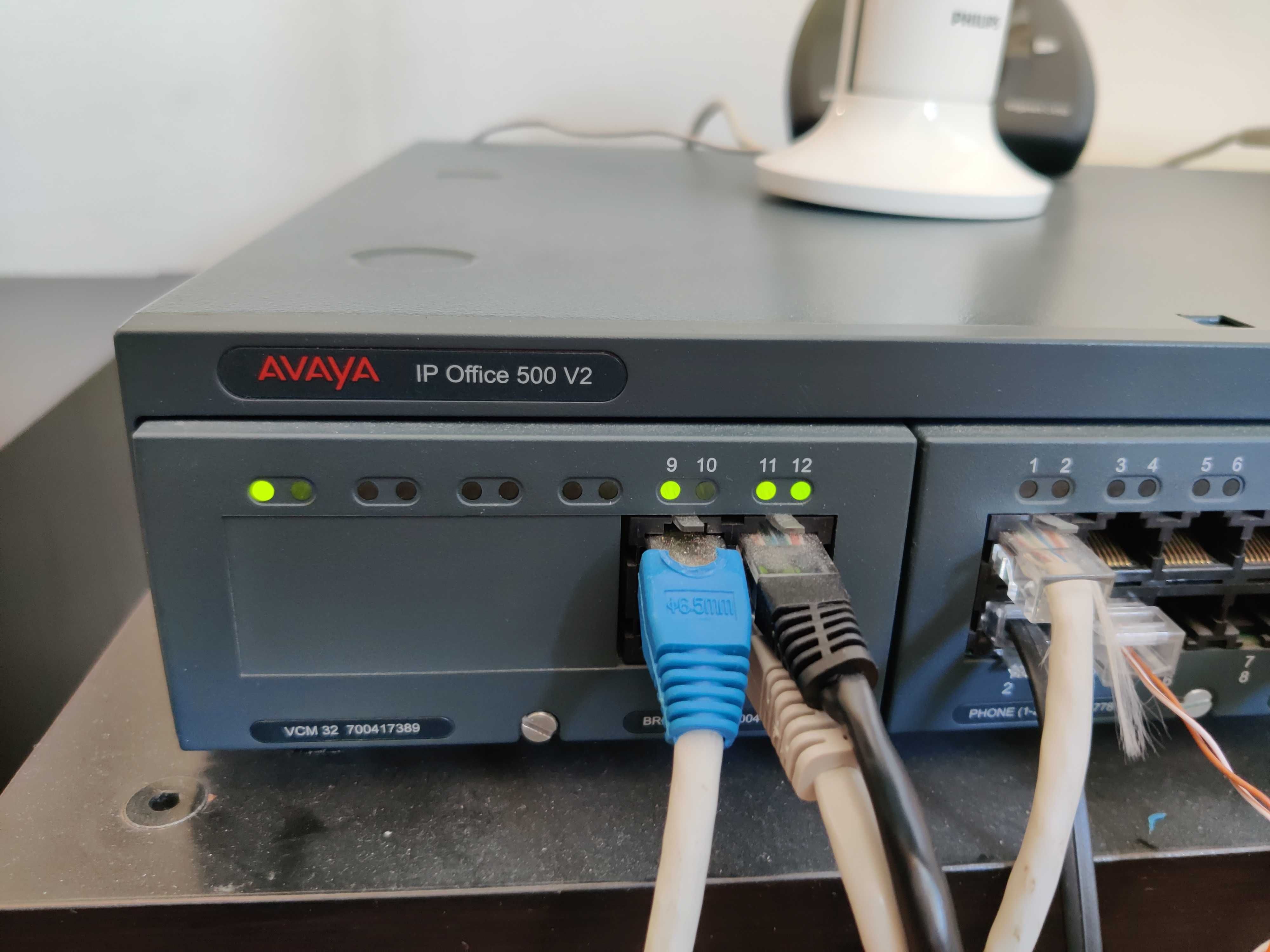 Central Avaya IP Office 500 V2 e 27 telefones funcionais