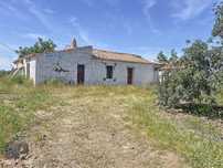 Terreno e ruína para venda