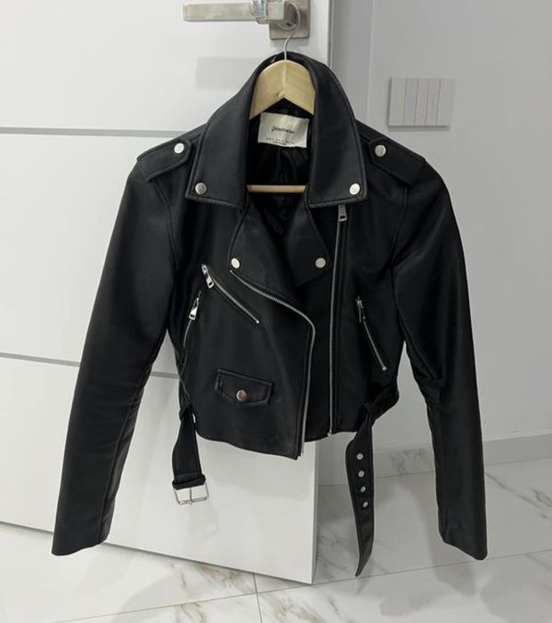 Шкіряна курточка косуха коротка