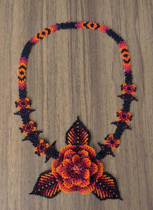 Авторське намисто з бісеру, ручна робота бабусі