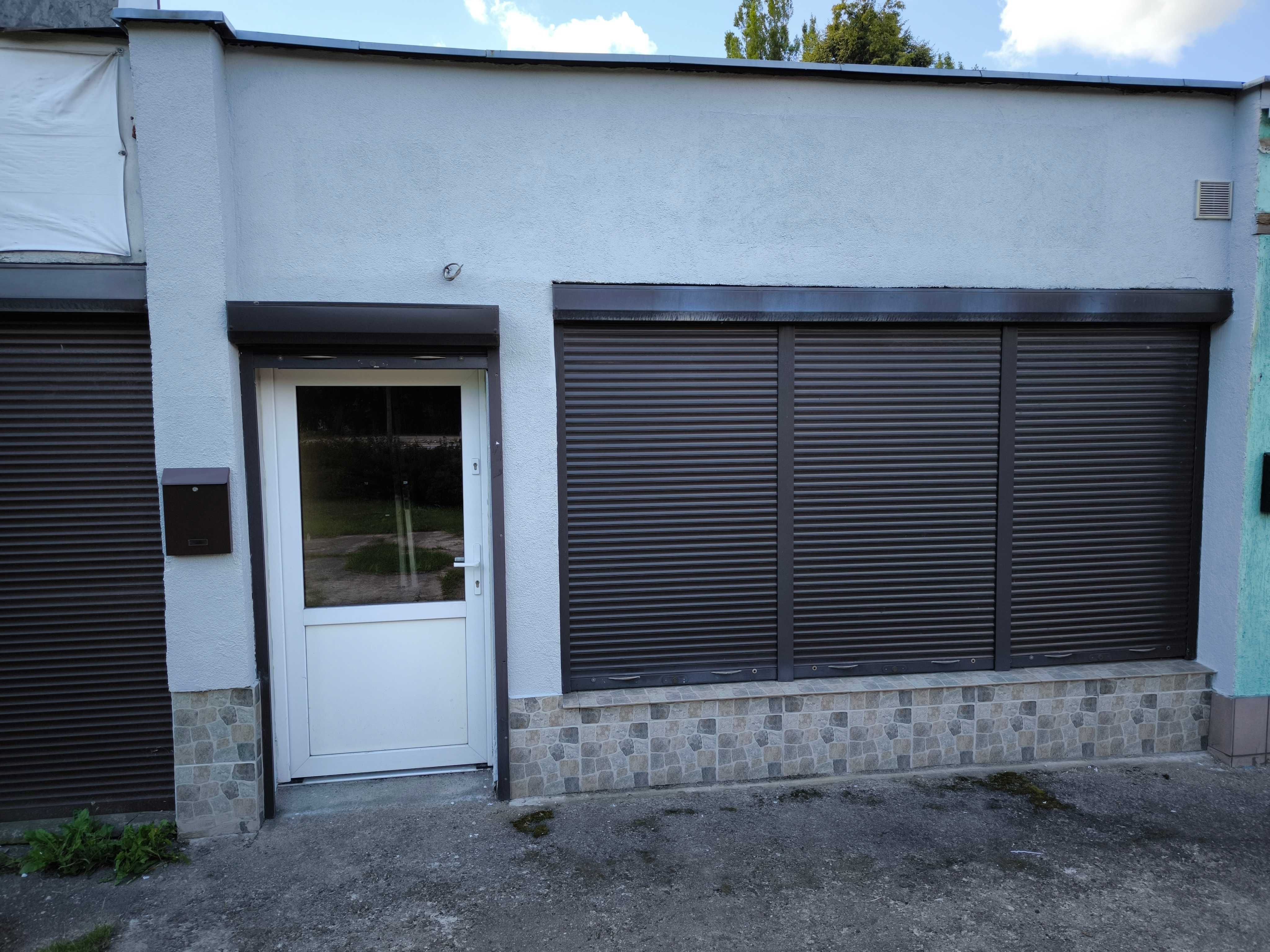 Lokal 50m wynajmę.