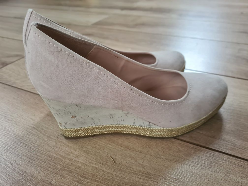 Buty na platformie rozm.40