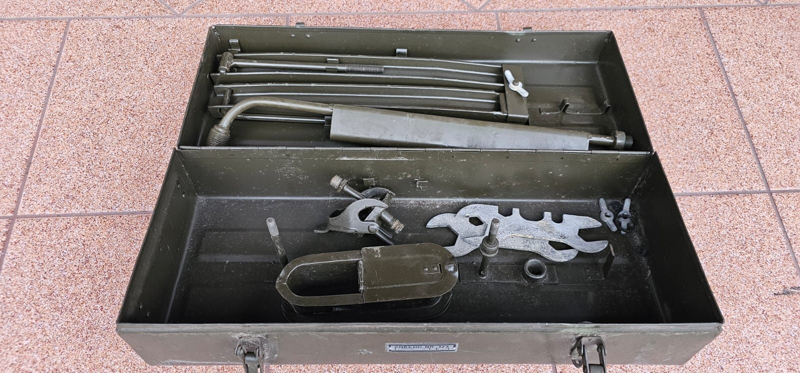 Skrzynka metalowa PRL