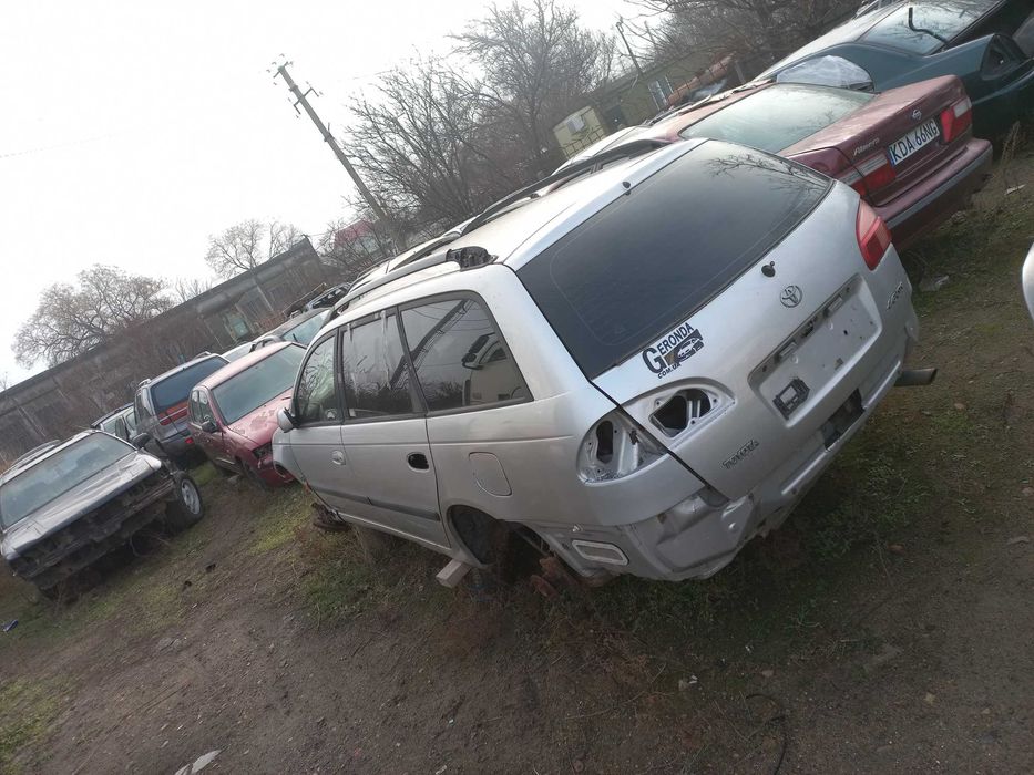 Toyota Avensis t 22-25-27  запчасти бу детали 98-2012 япония