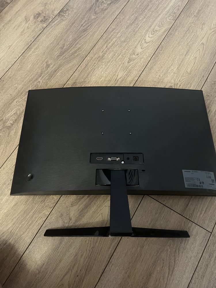 Sprzedam monitor samsung 24 zakrzywiony
