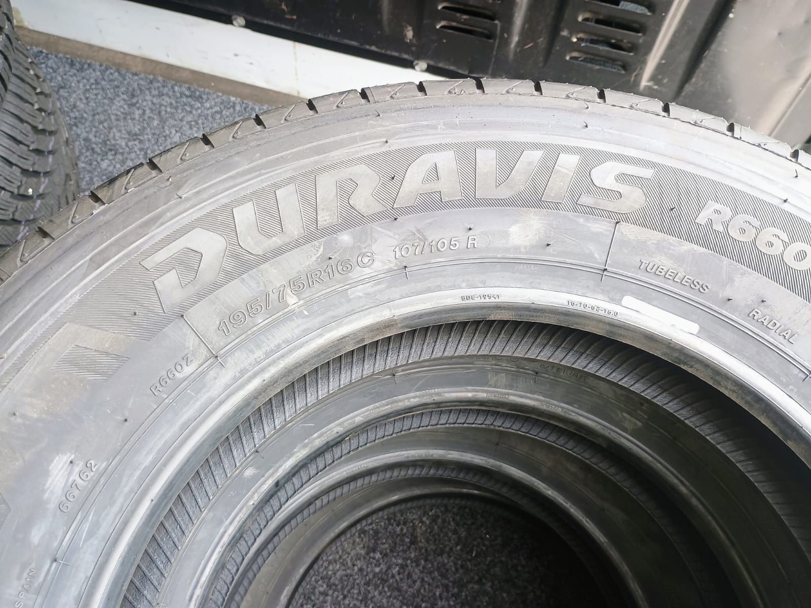 Opony 195/75/16C Bridgestone Duravis R660