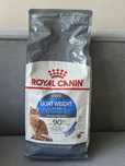 Karma sucha dla kota Royal Canin Light Weight