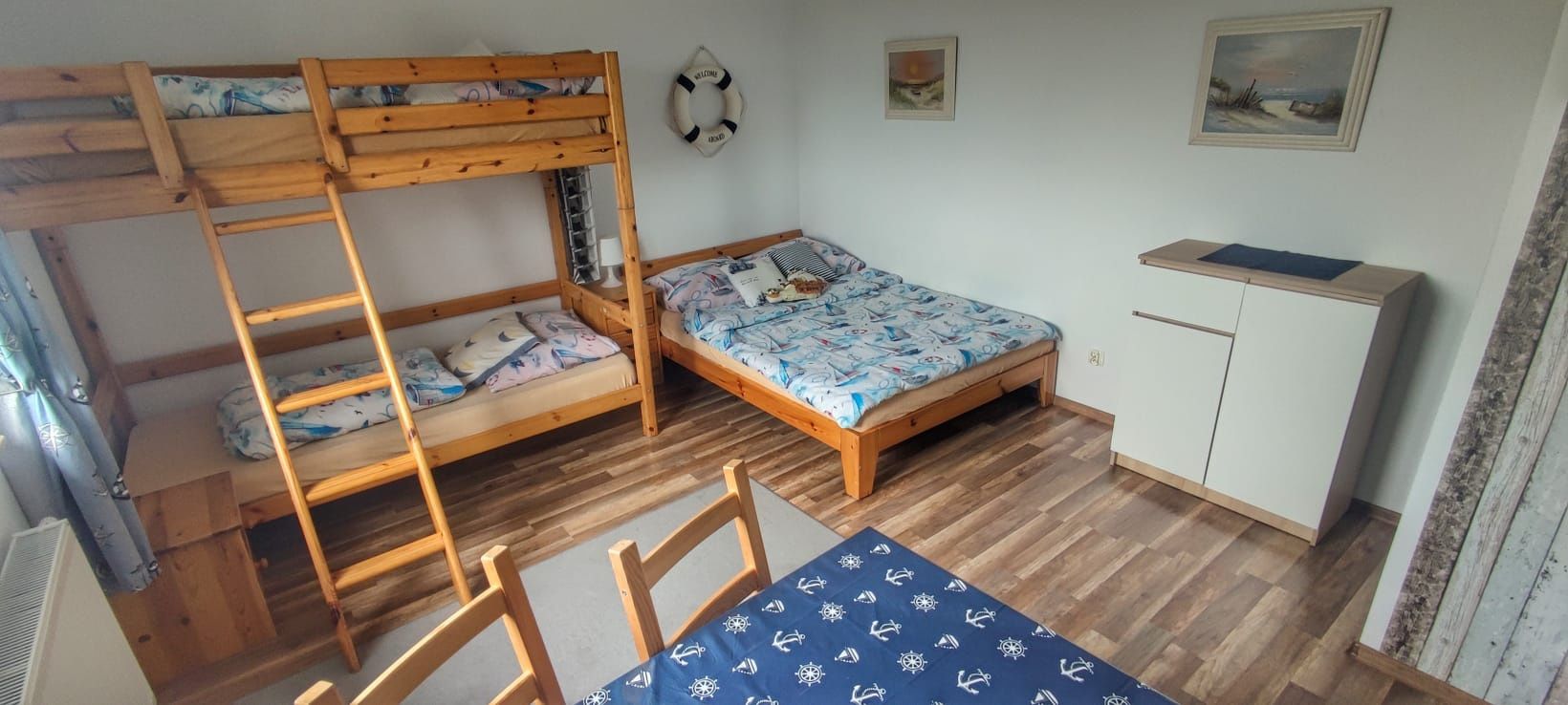 Apartament Ustka, pokoje z łazienkami