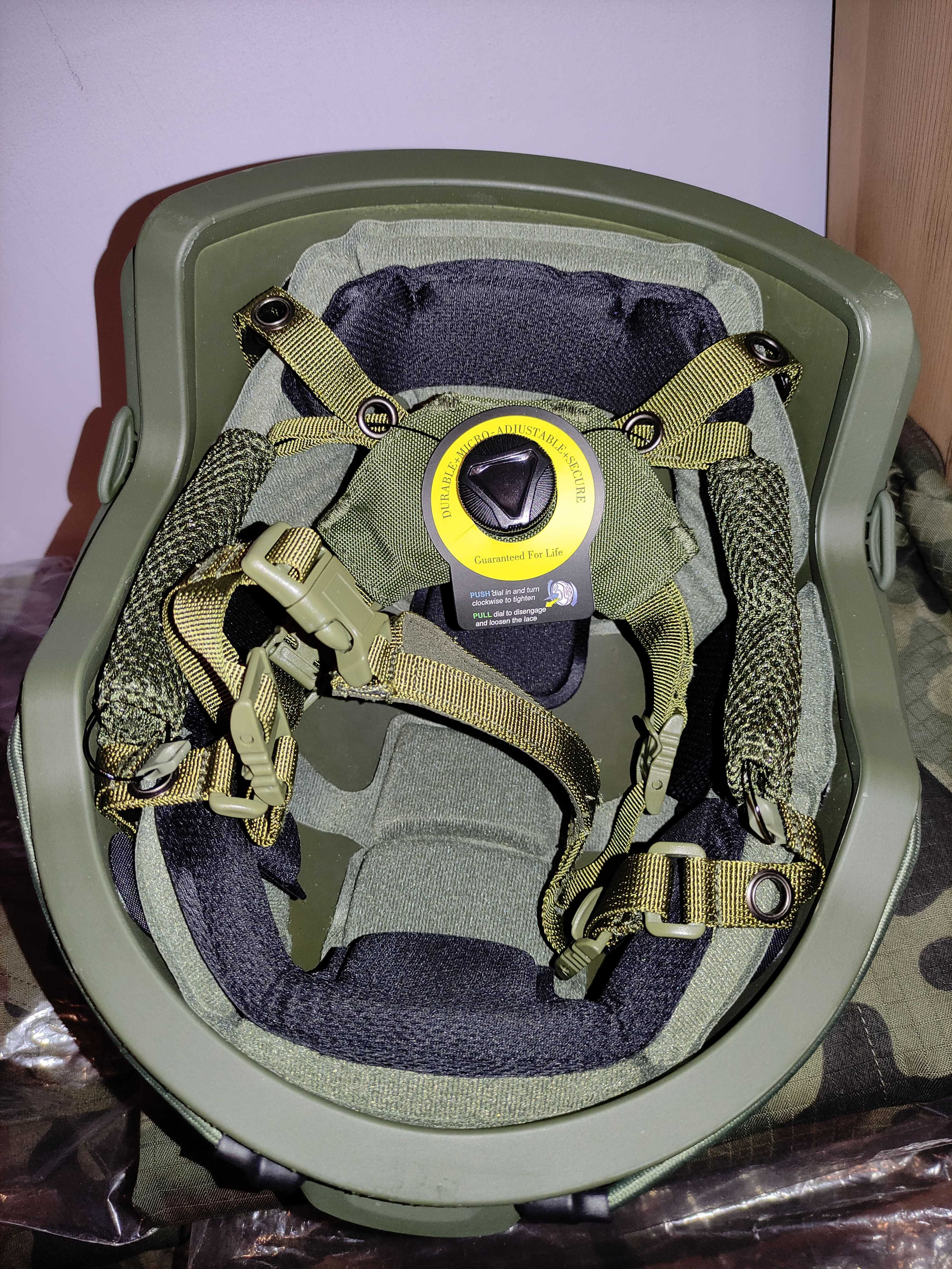 Replika Hełmu balistycznego FAST ACH OPS-CORE High Cut Wendy's UHMW-PE