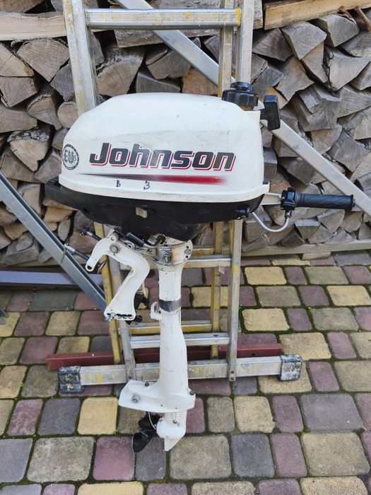 Човновий мотор Джонсон 2,5 (Сузукі 2,5)