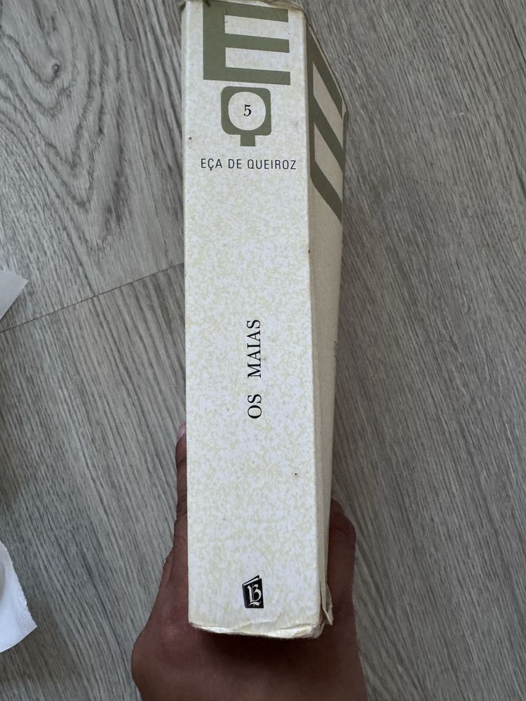 Livro Os Maias Eça de Queiroz