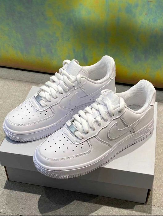 Biały Buty Nike_Air_Force_1_Low Trampki. Roz.38