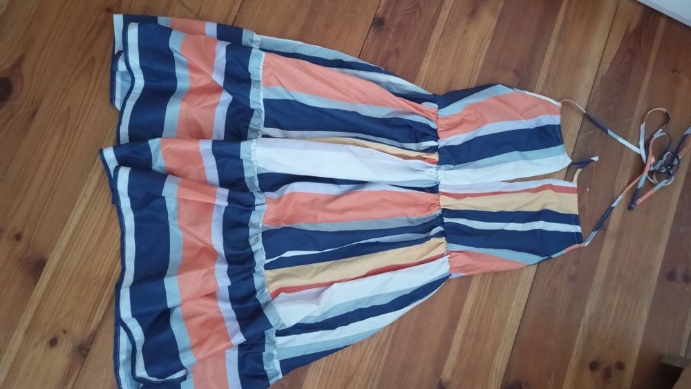 Sukienka rozmiar M rozciągliwa