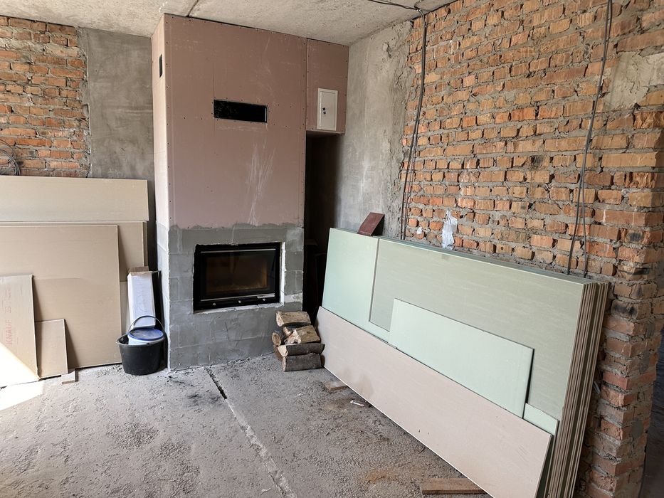 Продається затишний котедж в Кленовому гаю.