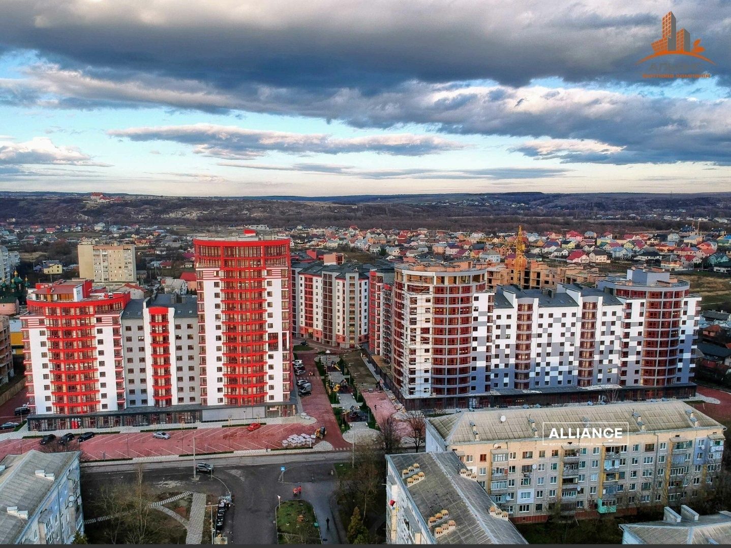 Продам приміщення вільного призначення Каскад!