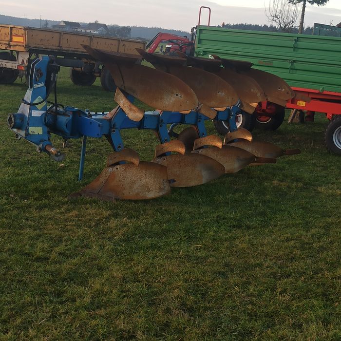 Pług OVERUM  CX 4 skibowy obrotowy.  4x50