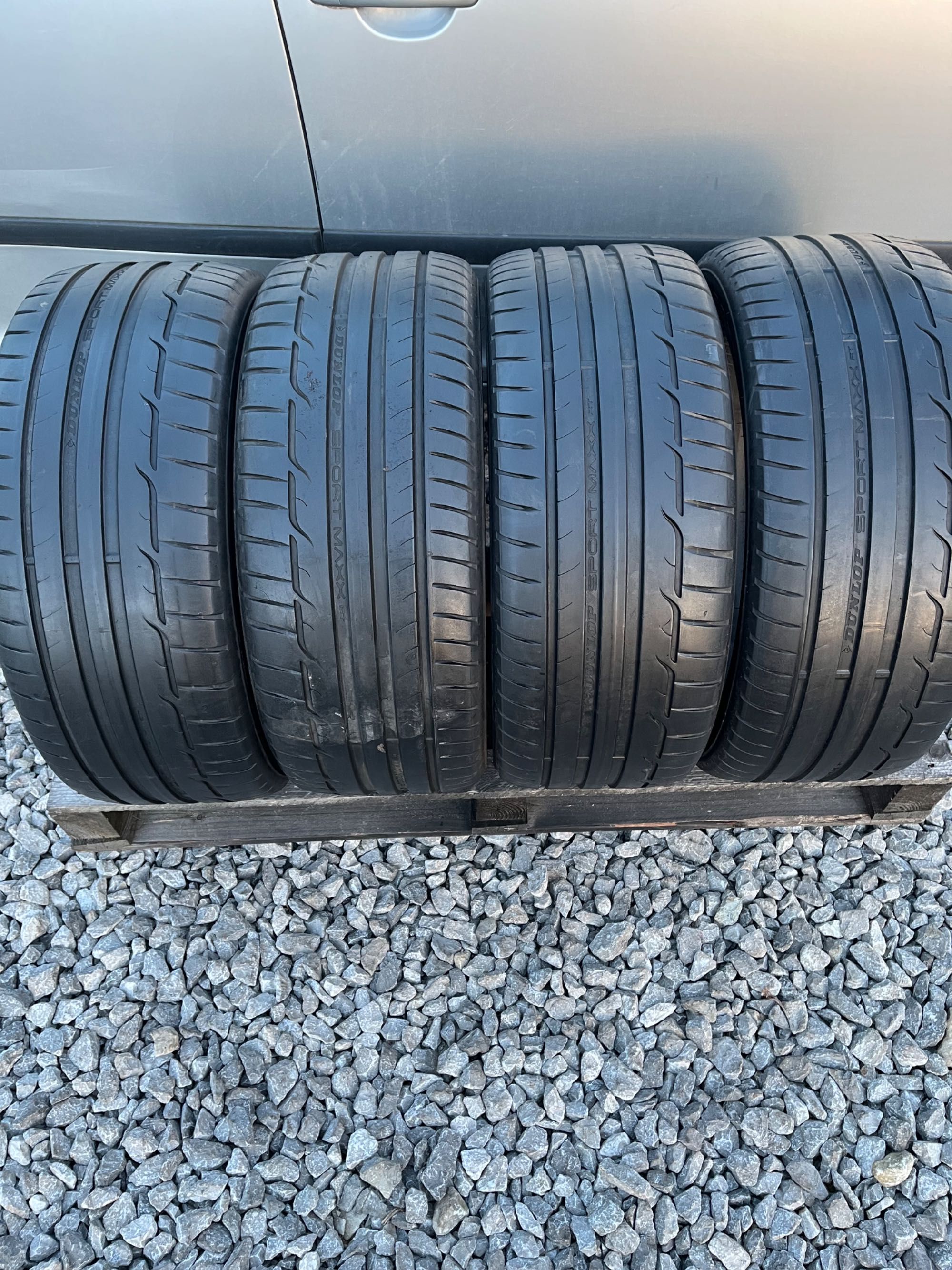 Opony letnie dunlop 225/45r17