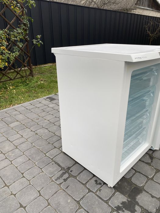 Морозильна камера Privileg