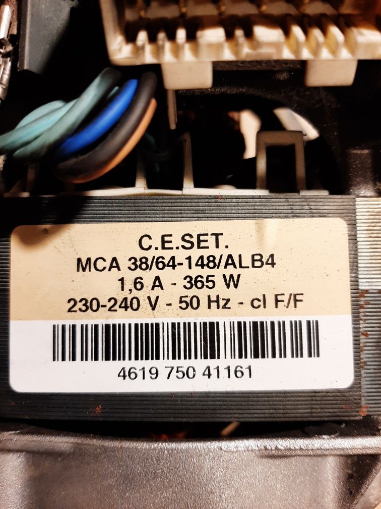 Silnik MCA 38/64