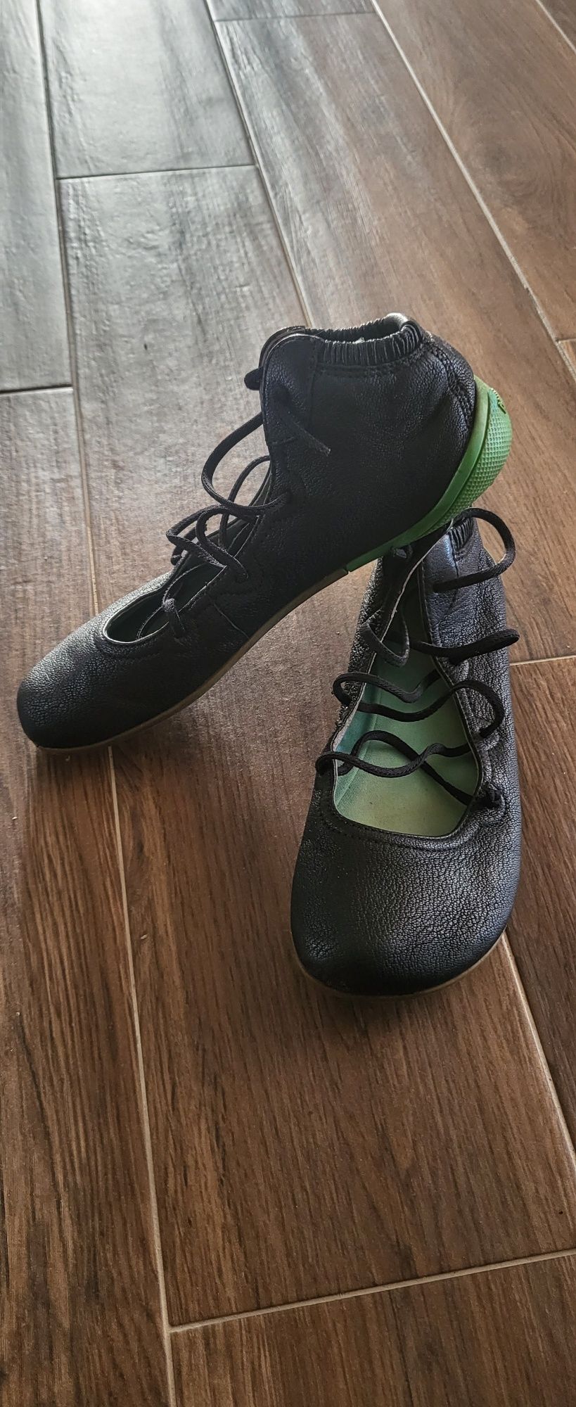 Sapatos pretos camper
