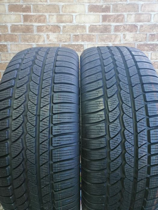 Шини 255/55/18 Continental 4x4 Winter Contact