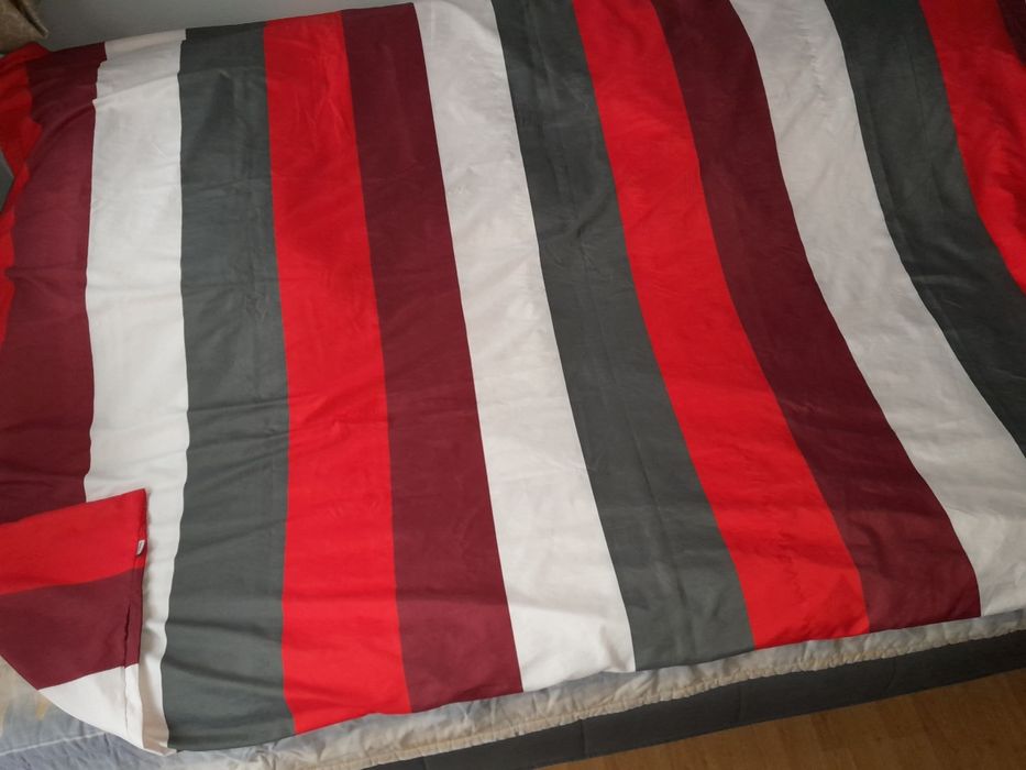 Poszwa w pasy czerwone 195x225 różowe 190x154+prześcieradło