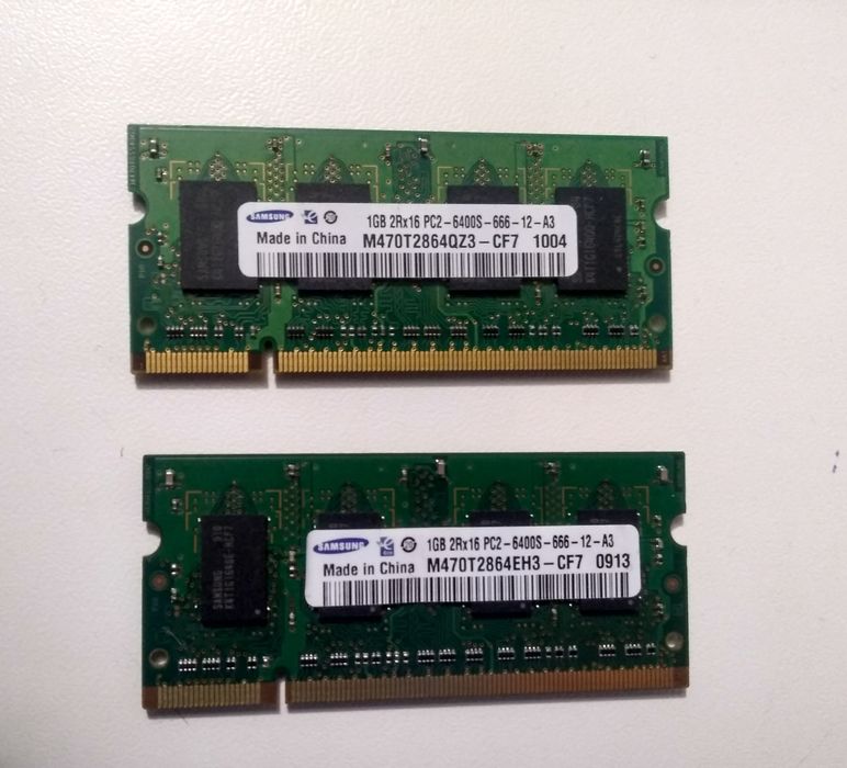 оперативна пам'ять до ноутбука DDR2-1Гб 2шт