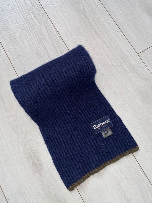шерстяний шарф Barbour
One Size
Unisex (Fits All)