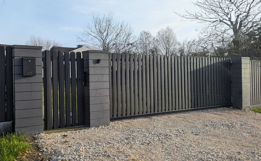 Wykonam montaż bram oraz ogrodzeń.