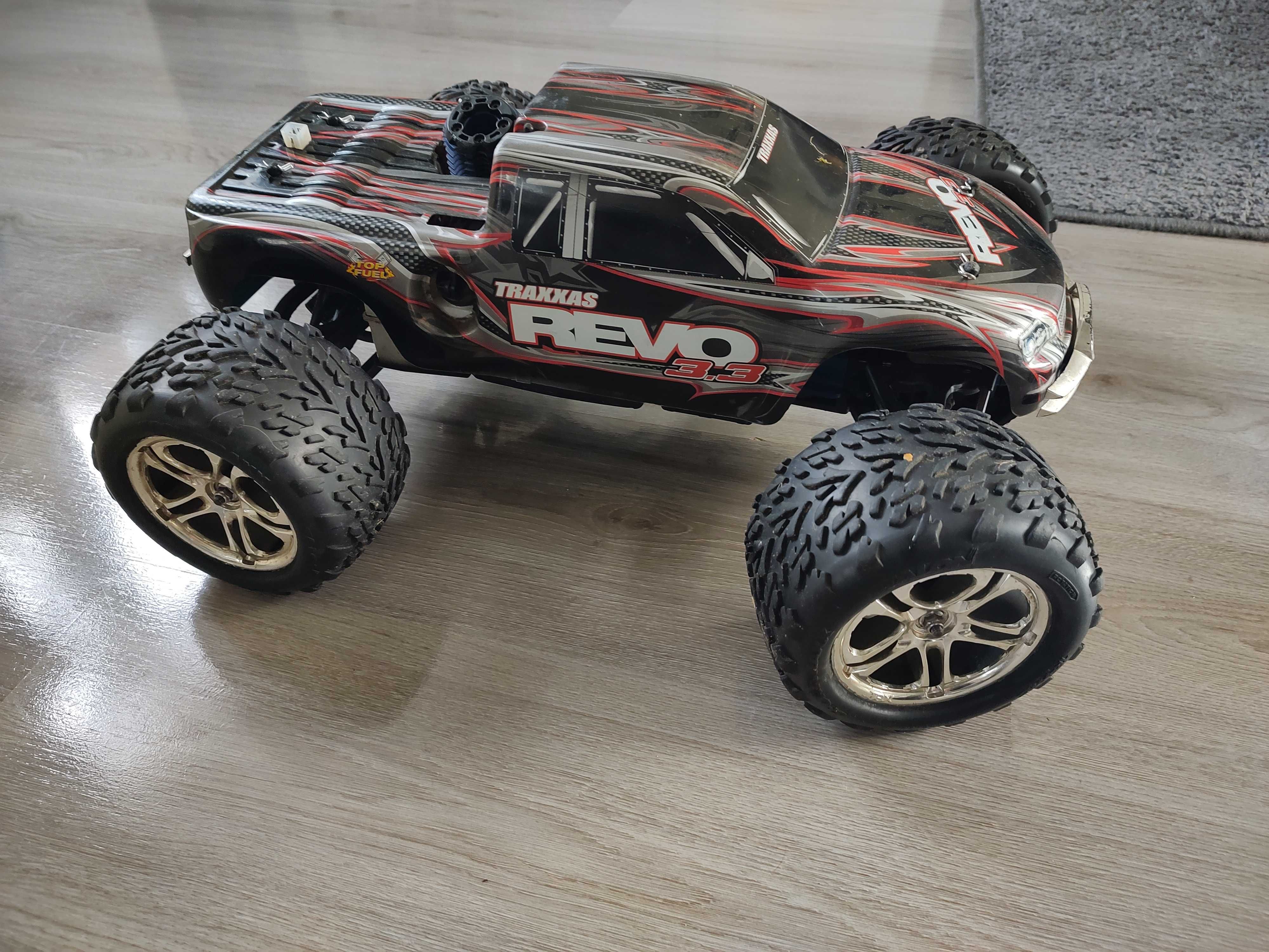 Traxxas revo 3.3 nitro