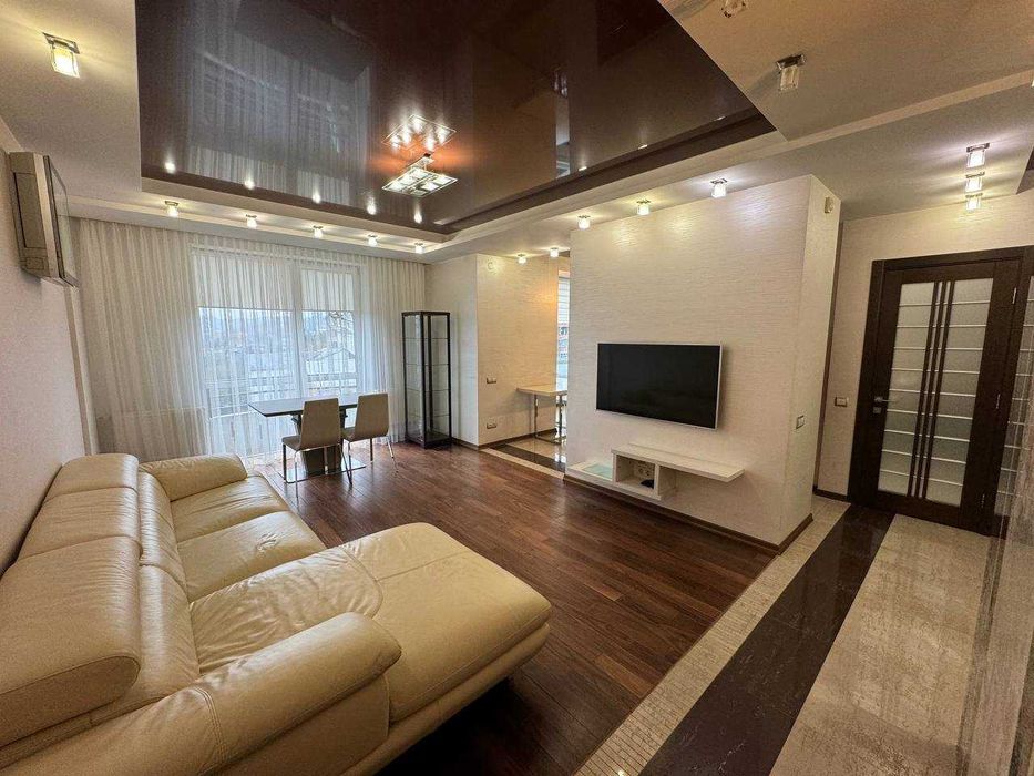 Продаж 2 кімнатної квартири вул. Щепова